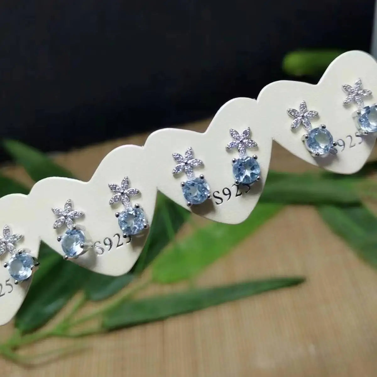 천연 토파즈/ 페리도트/ 자수정/ 황수정/ 레드 가넷 화이트 구리 스터드 귀걸이 5쌍 도매