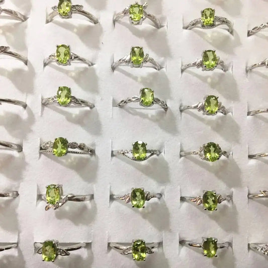 5 Ringe 10 Ringe ca. 5*7mm natürlicher grüner Peridot verstellbarer Damenring Großhandel