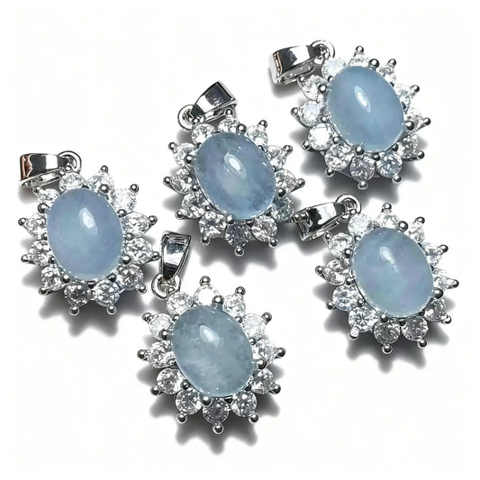 Lot de 5 perles assorties : aigue-marine, lépidolite, labradorite, rhodochrosite, agate dentelle bleue et coquillage.