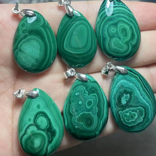 5 Stück AKAC ca. 15-17*23-35mm natürliche Malachit Weißkupfer Anhänger Charms, zufällige Auswahl