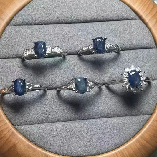 5rings ca. 5*7mm AKAC Natur niedriger Qualität schwarzer Saphir verstellbarer Ring wird zufällig versendet