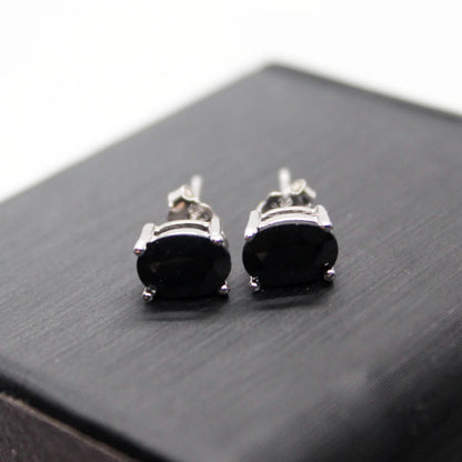 925er Sterlingsilber Ohrstecker mit natürlichem schwarzen Spinell, Steingröße ca. 5*7mm