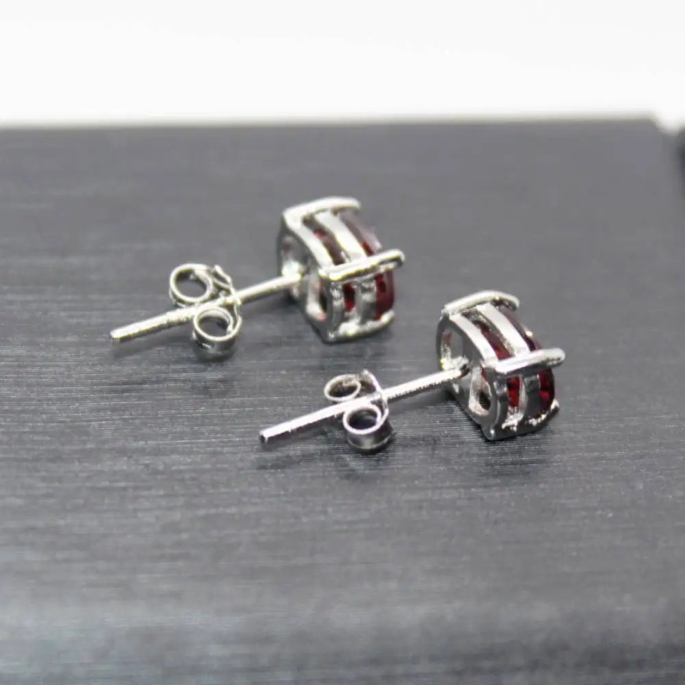 925 스털링 실버 약 5*7mm 천연 레드 가넷 스터드 귀걸이 도매