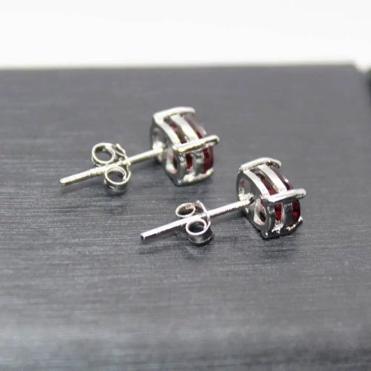 925 스털링 실버 약 5*7mm 천연 레드 가넷 스터드 귀걸이 도매